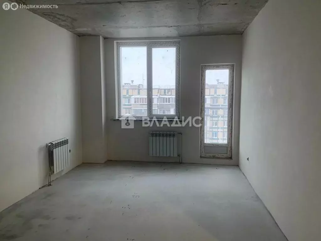 2-комнатная квартира: Белгород, улица Шаландина, 5А (71.5 м) - Фото 1