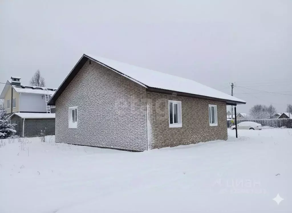 Дом в Ярославская область, Рыбинск Карпунинская ул., 44 (97 м) - Фото 1