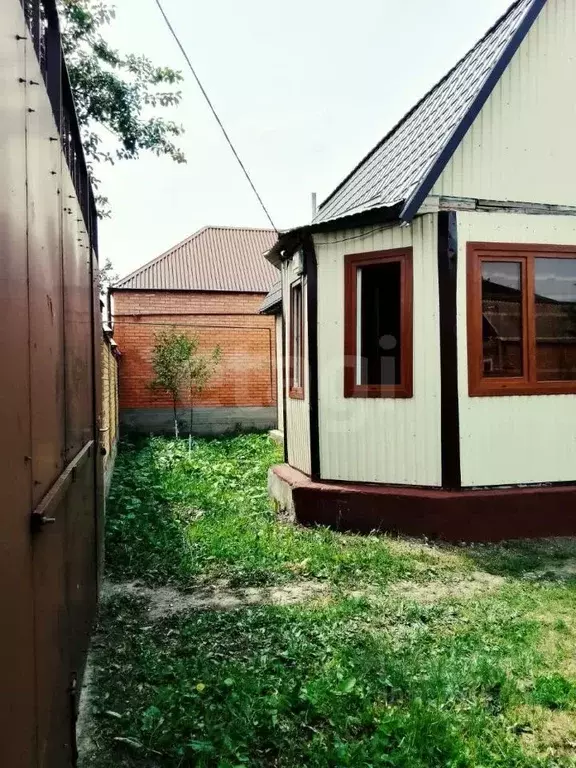 Дом в Ингушетия, Малгобекский район, Зязиков-Юрт с/пос, с. Зязиков-Юрт ... - Фото 1