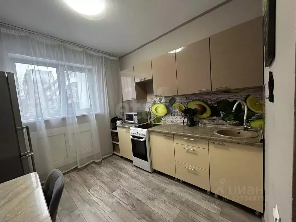 3-к кв. Кемеровская область, Прокопьевск ул. Обручева, 49 (64.5 м) - Фото 1