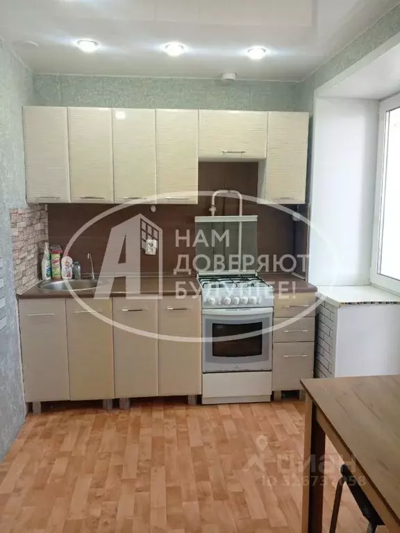 2-к кв. Пермский край, Кунгур ул. Газеты Искра, 10 (27.7 м) - Фото 2