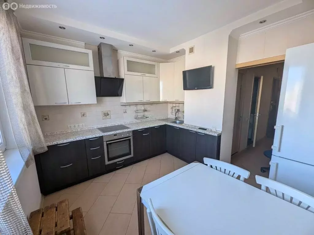 3-комнатная квартира: Москва, Чечёрский проезд, 100 (79 м) - Фото 1