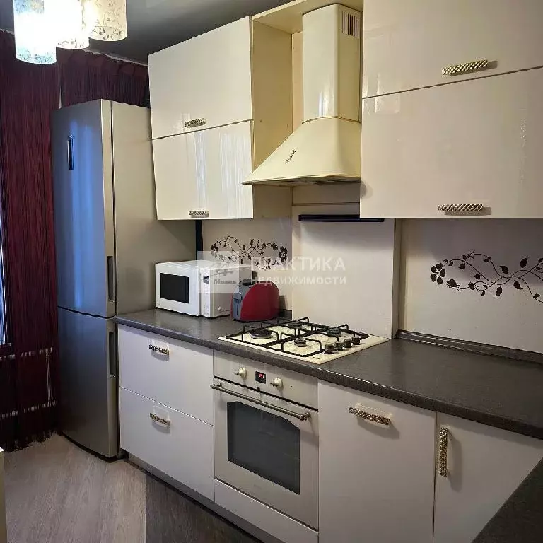 Продается 3-комнатная квартира - Фото 1