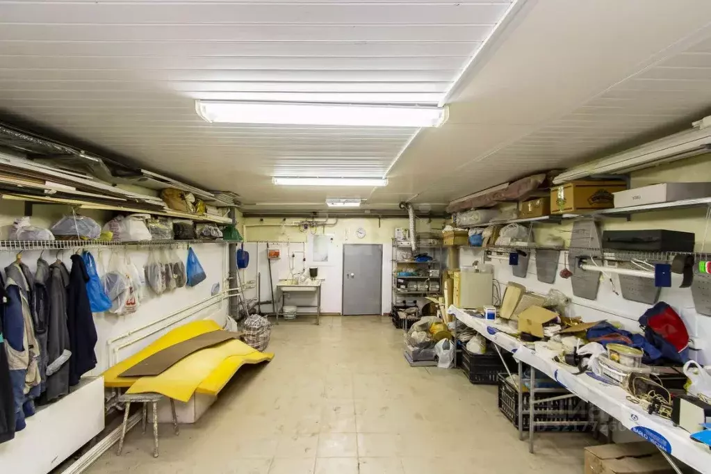 Склад в Тюменская область, Тюмень ул. 50 лет Октября, 184А (177 м) - Фото 1