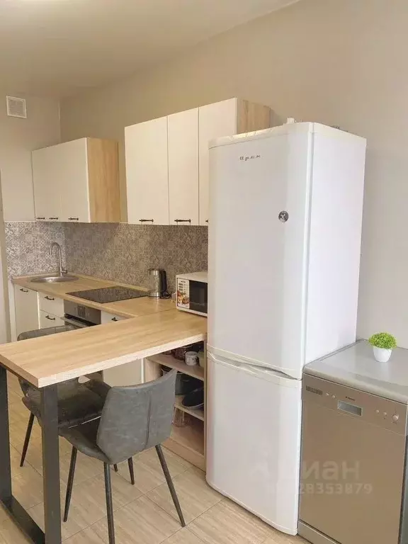 1-к кв. Иркутская область, Иркутск Радужный мкр, 123 (39.7 м) - Фото 2