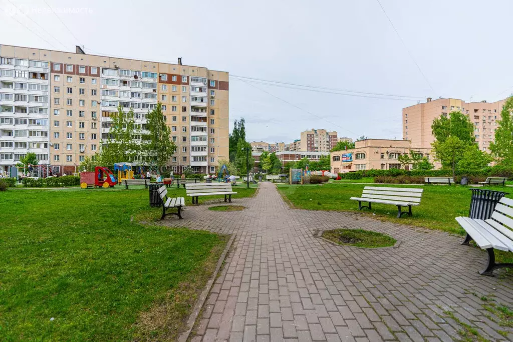3-комнатная квартира: Санкт-Петербург, Богатырский проспект, 25к1 ... - Фото 2