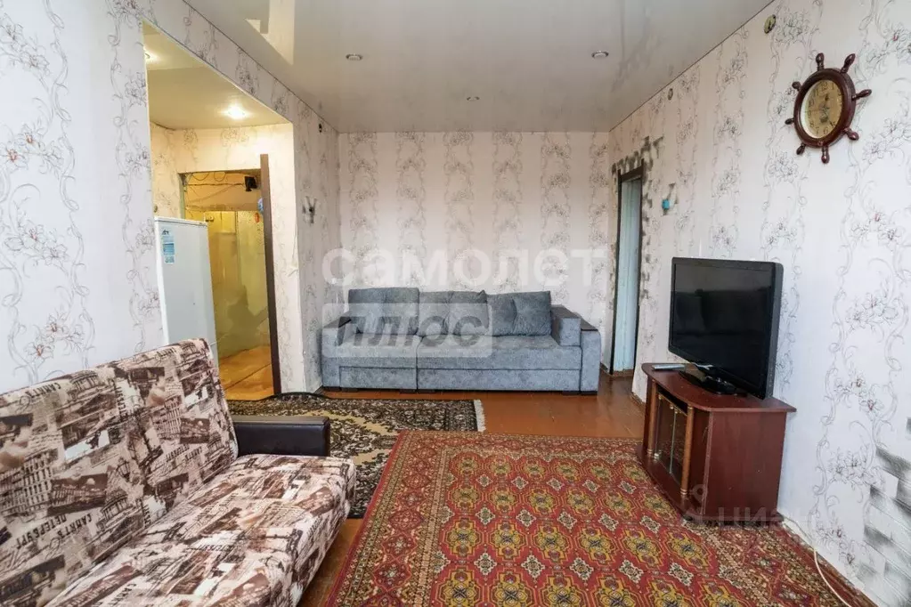 2-к кв. Челябинская область, Верхний Уфалей ул. Некрасова, 12 (45.5 м) - Фото 0