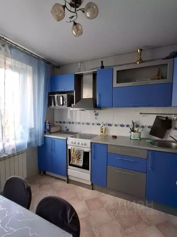 3-к кв. Омская область, Омск ул. Конева, 14к2 (68.0 м) - Фото 0