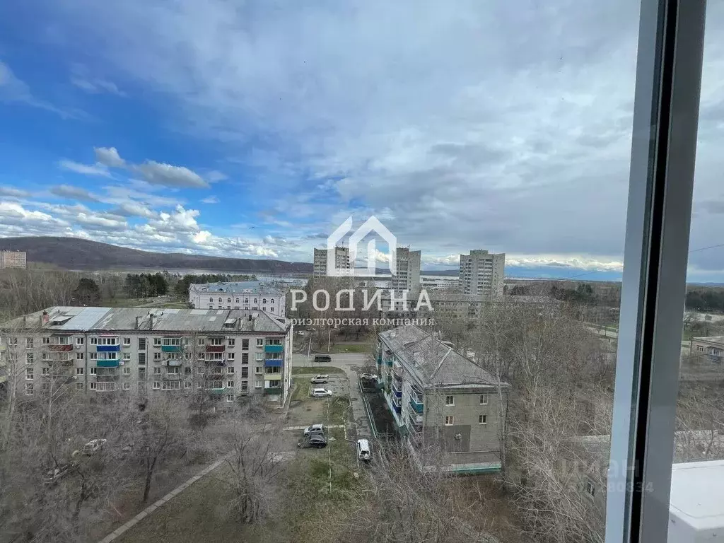 2-к кв. Хабаровский край, Комсомольск-на-Амуре Октябрьский просп., 6к2 ... - Фото 0