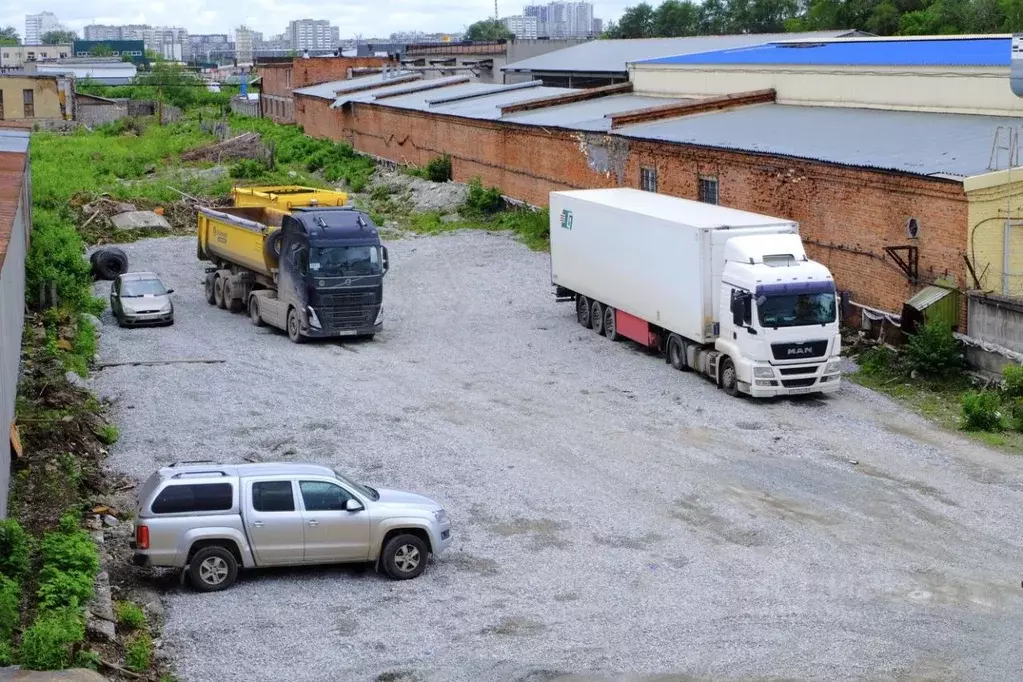 Склад в Свердловская область, Екатеринбург ул. Артинская, 18 (400 м) - Фото 0