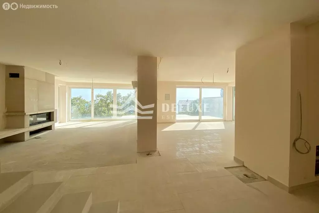 Дом в Республика Крым, муниципальный округ Ялта, посёлок городского ... - Фото 1