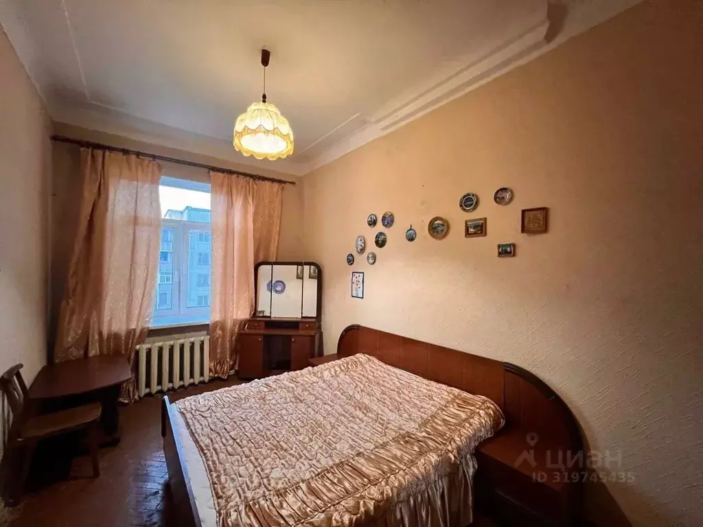 4-к кв. Ленинградская область, Волхов ул. Володарского, 1 (93.3 м) - Фото 0