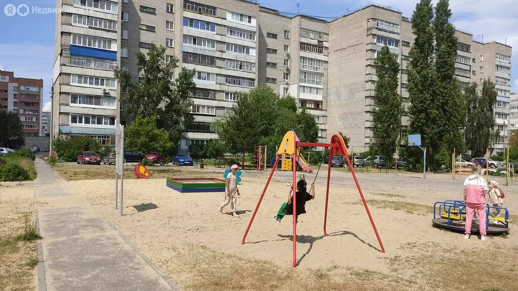 3-комнатная квартира: Пенза, улица Антонова, 11 (61 м) - Фото 0