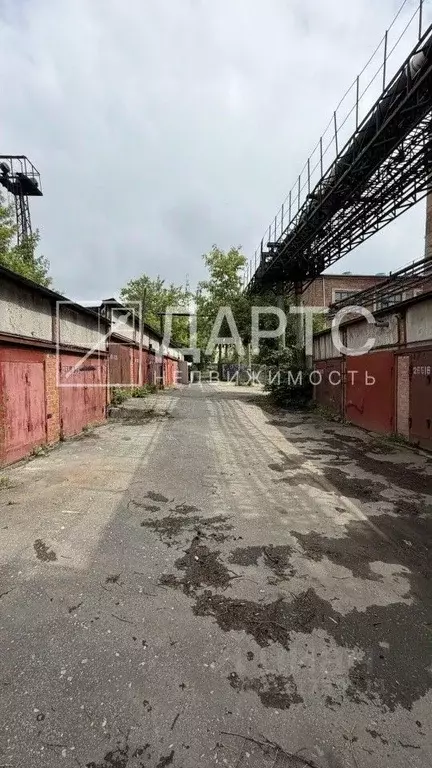 Гараж в Свердловская область, Екатеринбург ул. Минометчиков, 13А (18 ... - Фото 1