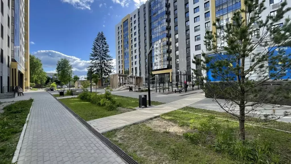 2-к кв. Коми, Сыктывкар Интернациональная ул., 224 (56.7 м) - Фото 2