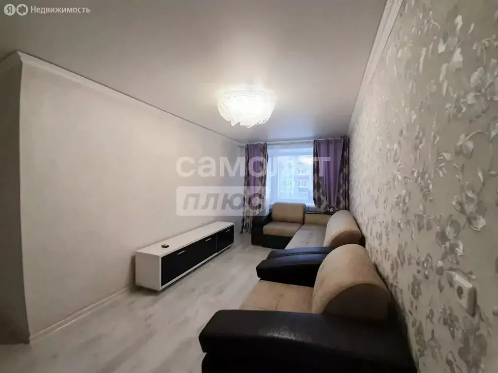 3-комнатная квартира: Кумертау, Первомайская улица, 24 (56.4 м) - Фото 2