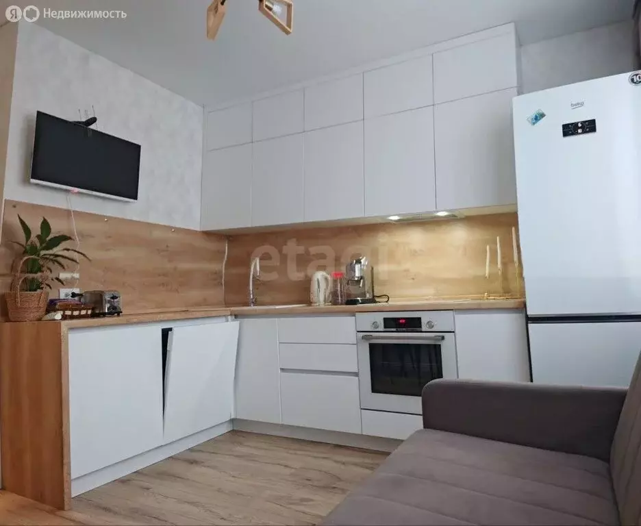 1-комнатная квартира: Тюмень, улица Республики, 204к10 (41.4 м) - Фото 1