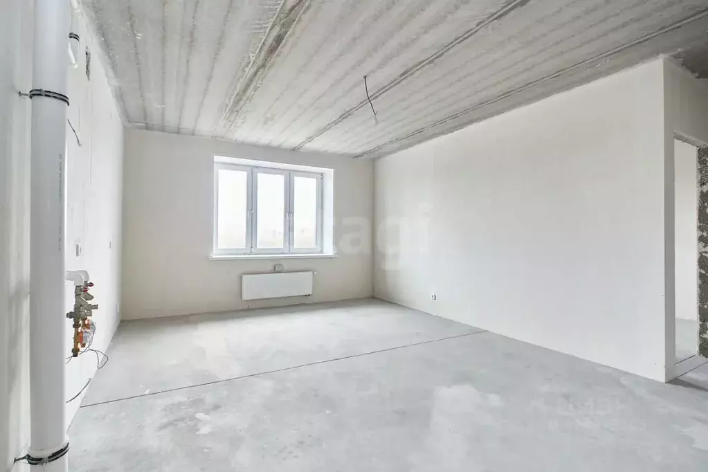 3-к кв. Тюменская область, Тюмень Новгородская ул., 20 (95.9 м) - Фото 0