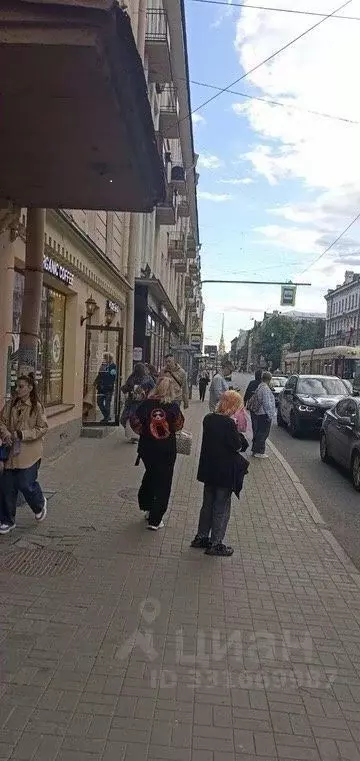 Торговая площадь в Санкт-Петербург ул. Куйбышева, 27 (371 м) - Фото 1
