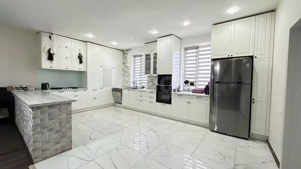 Дом в Ростовская область, Ростов-на-Дону Каштановая ул. (225 м) - Фото 2