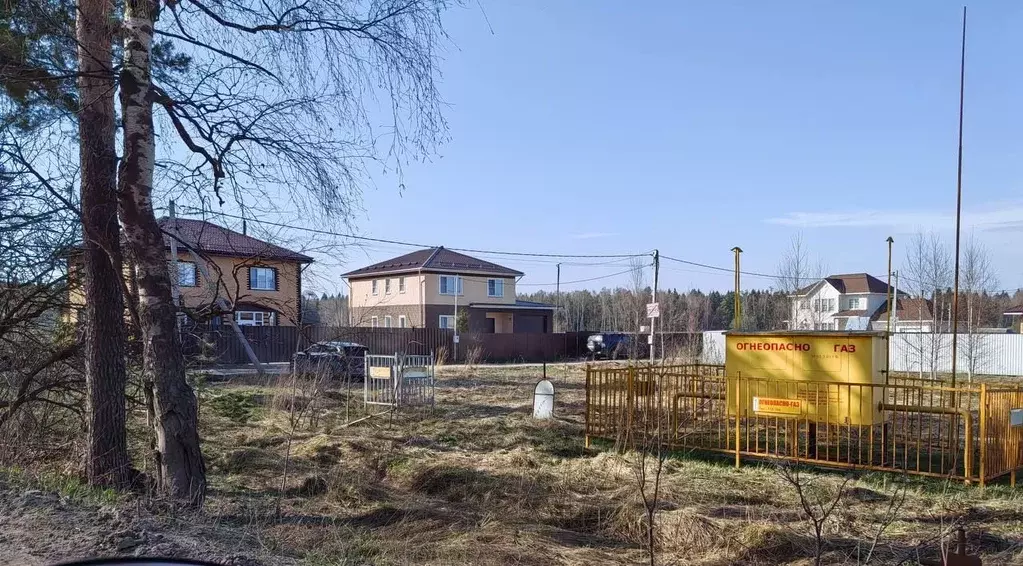 Участок в Московская область, Мытищи городской округ, с. Марфино ул. ... - Фото 0
