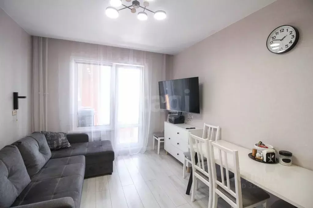 1-к кв. Алтайский край, Барнаул ул. Солнечная Поляна, 85 (49.3 м) - Фото 1