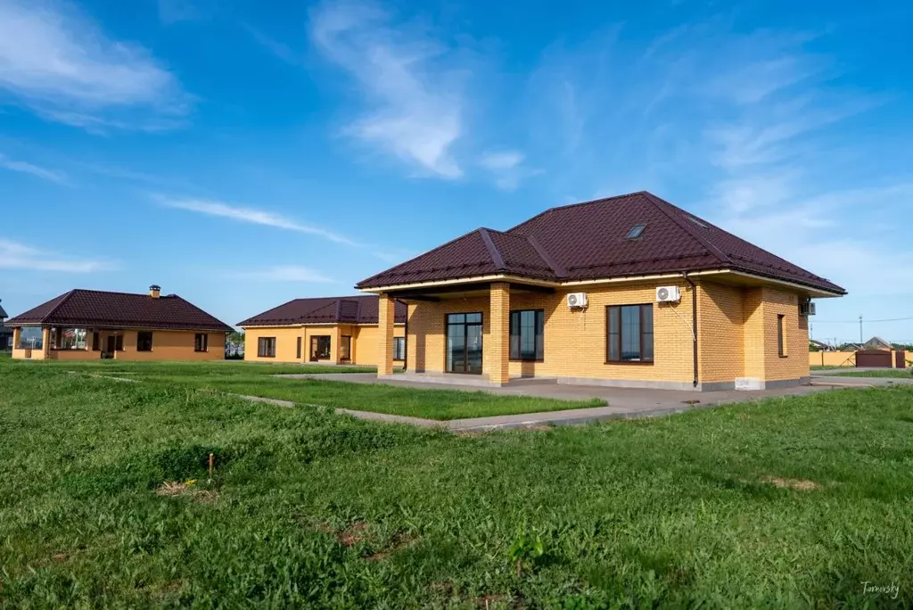 Дом в Саратовская область, Энгельсский район, с. Терновка  (160 м) - Фото 1