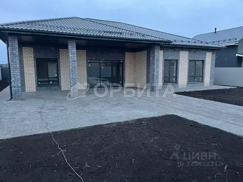 Дом в Тюменская область, Тюмень Лето-Парк кп, 343 (200 м) - Фото 1