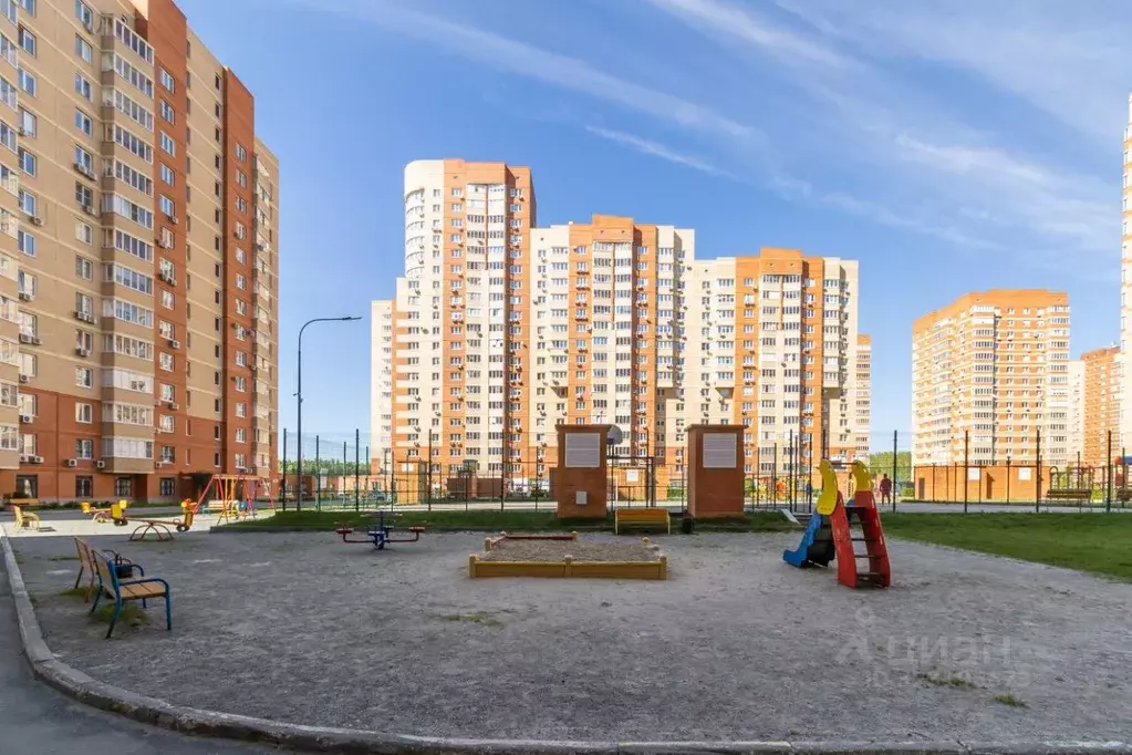 2-к кв. Челябинская область, Челябинск ул. Бейвеля, 6 (90.3 м) - Фото 2