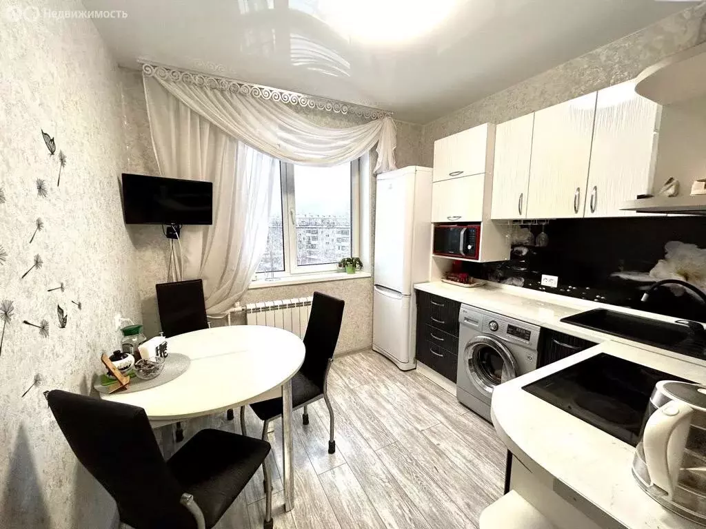 3-комнатная квартира: Нижний Тагил, Красная улица, 8 (60.8 м) - Фото 1