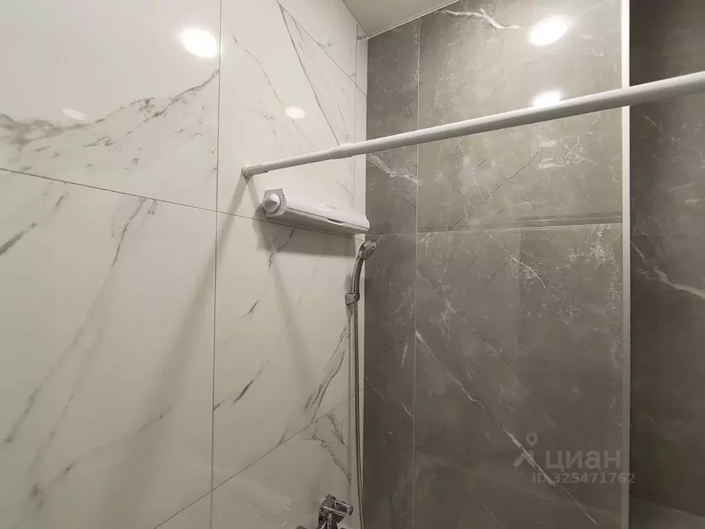 Студия Алтайский край, Барнаул Балтийская ул., 96 (25.0 м) - Фото 2