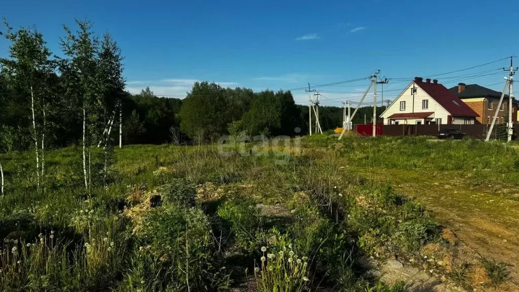 Участок в Татарстан, с. Верхний Услон ул. Янтарная (7.0 сот.) - Фото 0