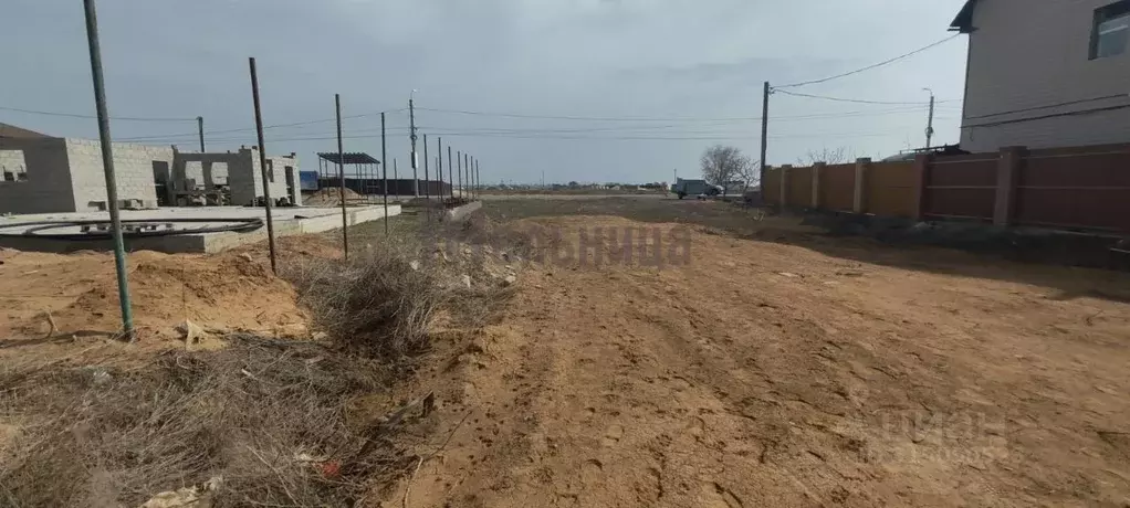 Участок в Волгоградская область, Среднеахтубинский район, Ахтубинское ... - Фото 0