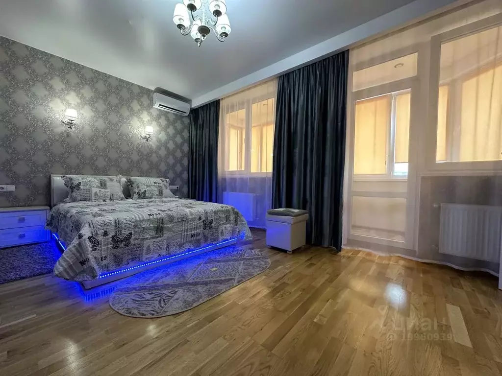 1-к кв. Крым, Симферополь ул. Железнодорожная, 1Г (40.0 м) - Фото 0