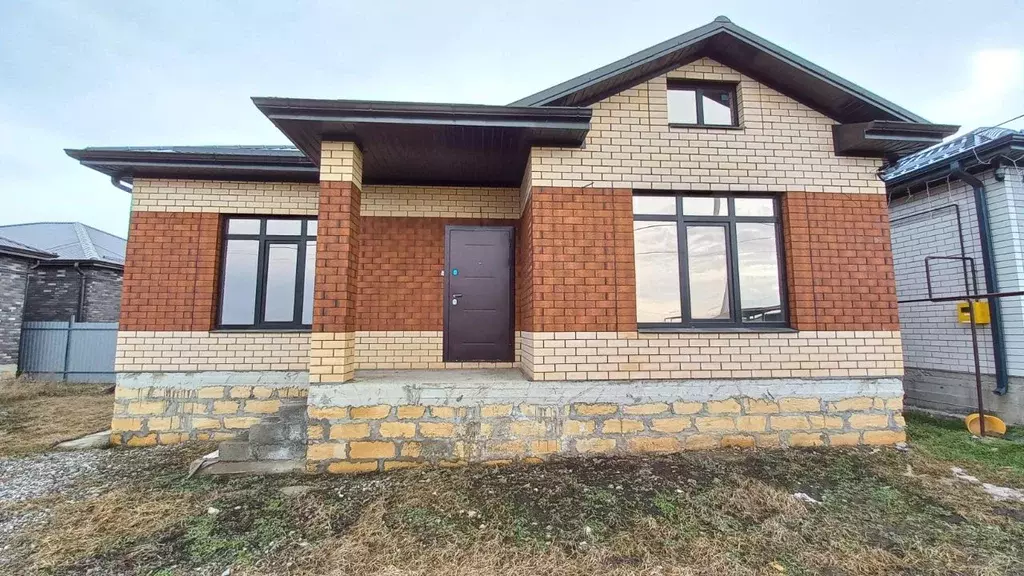 Дом в Ставропольский край, Михайловск Шпаковский район, ул. Владимира ... - Фото 1