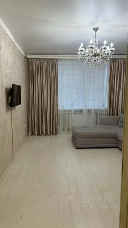 2-к кв. Карачаево-Черкесия, Черкесск ул. Космонавтов, 49Б (60.0 м) - Фото 1