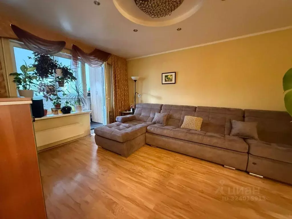 3-к кв. Свердловская область, Екатеринбург ул. Викулова, 46А (62.5 м) - Фото 1