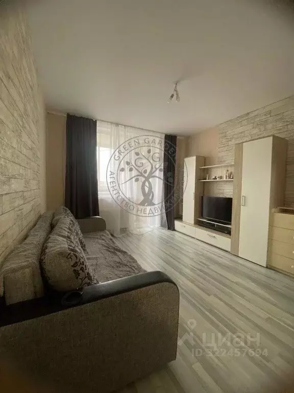 Студия Свердловская область, Екатеринбург ул. Чемпионов, 3 (29.4 м) - Фото 1