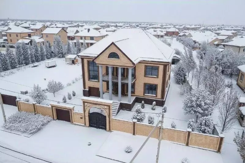 Дом в Оренбургская область, Оренбургский район, пос. Ленина ул. Л. ... - Фото 1