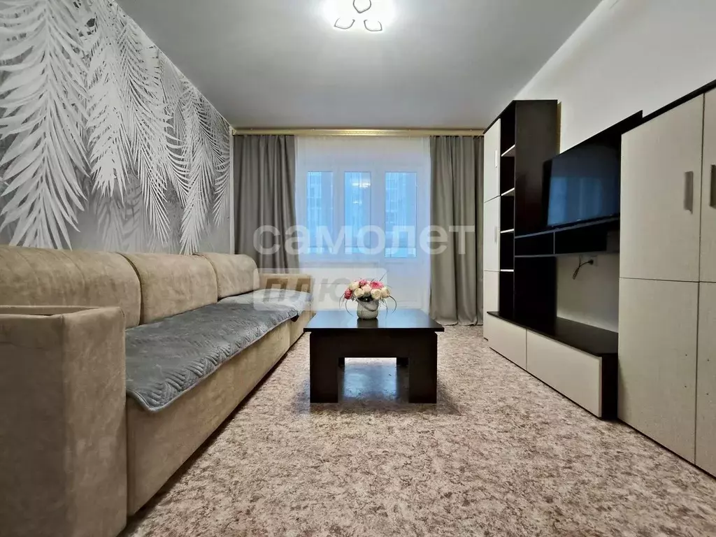 3-к кв. Липецкая область, Липецк ул. Сергея Казьмина, 5 (75.2 м) - Фото 1