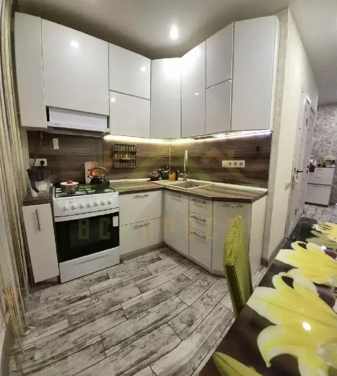 Продается 3-комнатная квартира - Фото 2