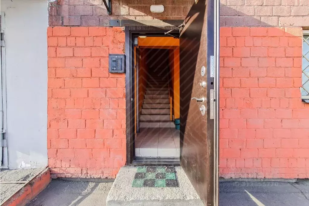 Офис в Челябинская область, Челябинск ул. Комарова, 39 (158 м) - Фото 2