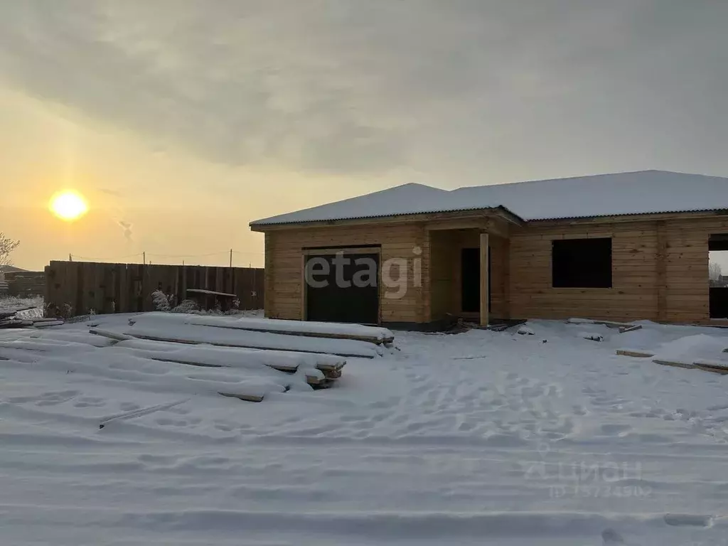Дом в Хакасия, Усть-Абаканский район, с. Калинино ул. Ореховая (130 м) - Фото 0