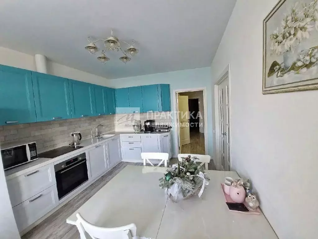 Продается 4-комнатная квартира - Фото 1