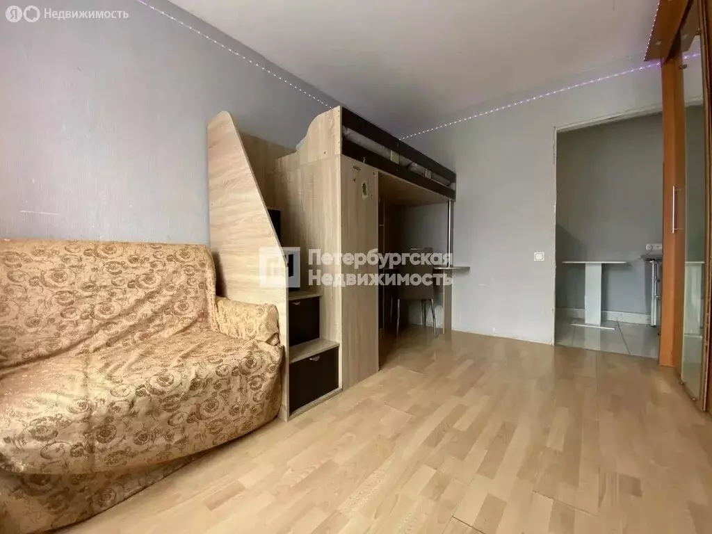 1к в 9-комнатной квартире (17.8 м) - Фото 2