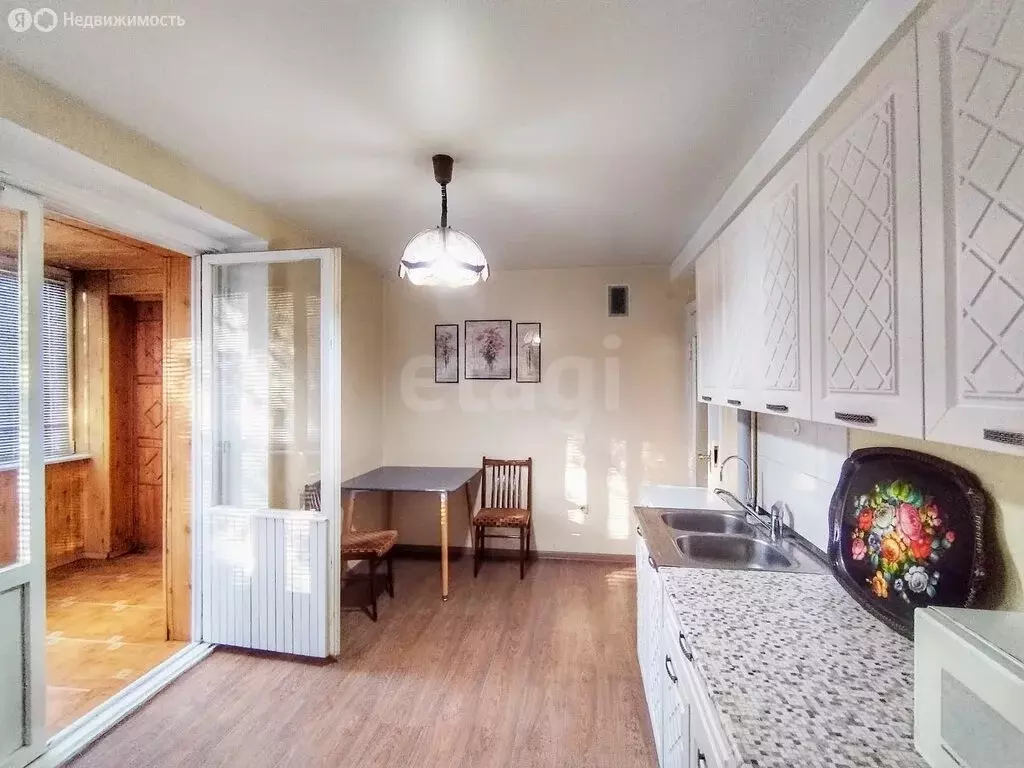 2-комнатная квартира: Калининград, Комсомольская улица, 102 (68.1 м) - Фото 2