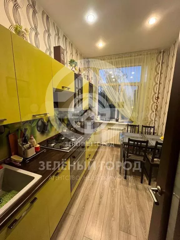 2-к. квартира, 50,7 м, 4/4 эт. - Фото 0