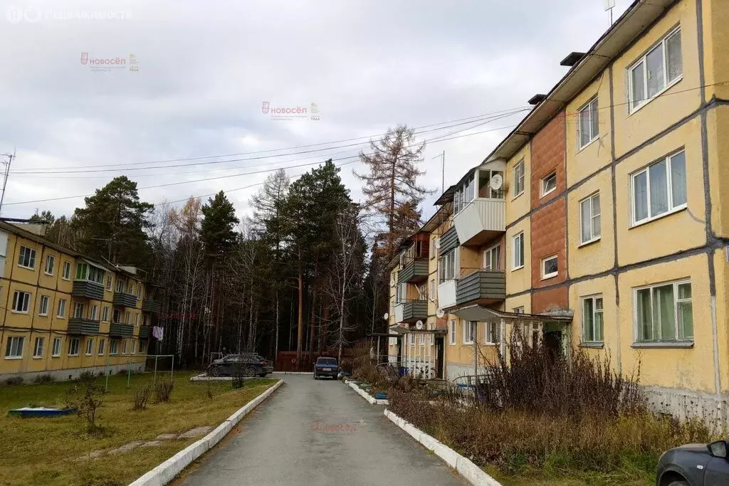 3-комнатная квартира: Старопышминск, Еловая улица, 2 (61 м) - Фото 1