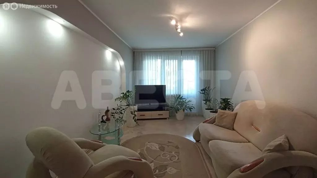 3-комнатная квартира: Омск, микрорайон Заозёрный, улица Тимофея ... - Фото 1