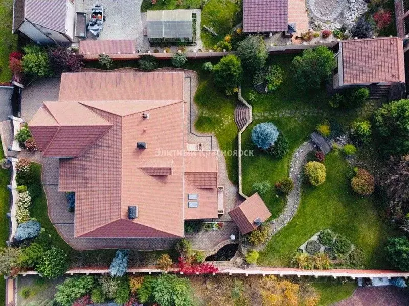 Коттедж в Красноярский край, Красноярск Чистопрудная ул. (306 м) - Фото 1